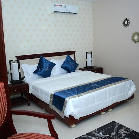 לגוס Rightgate Hotel מראה חיצוני תמונה
