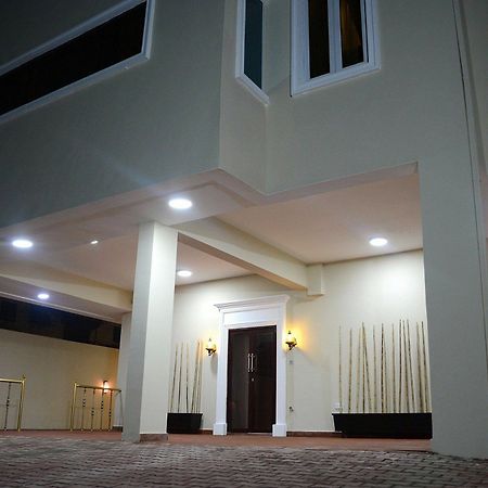 לגוס Rightgate Hotel מראה חיצוני תמונה