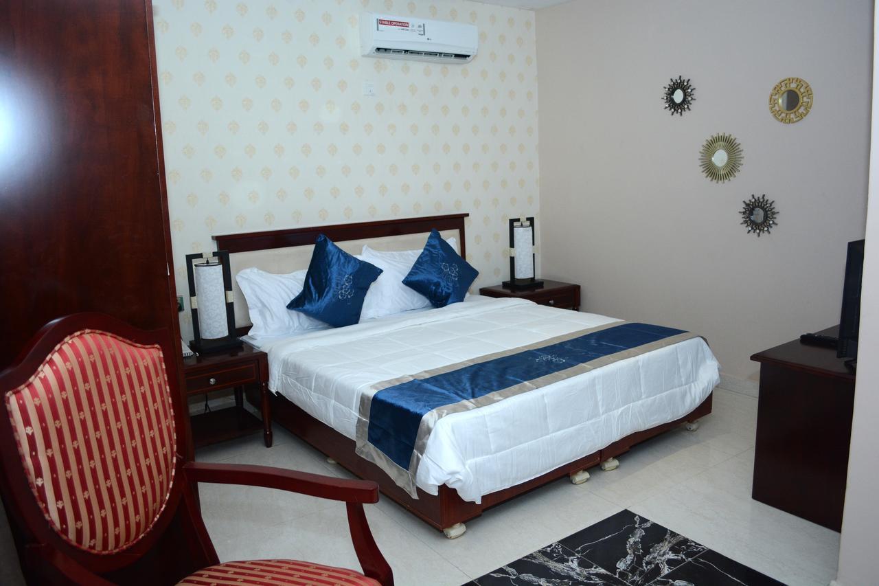 לגוס Rightgate Hotel מראה חיצוני תמונה