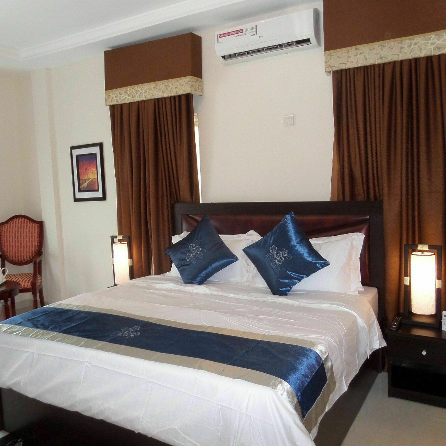 לגוס Rightgate Hotel מראה חיצוני תמונה